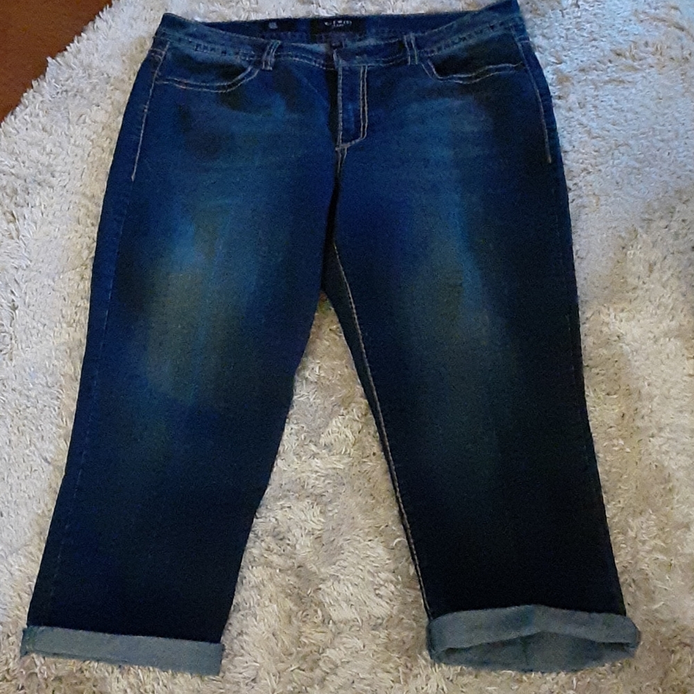 Nine West embellished thick stitch crop stretch blue jeans dark wash 14 32 EUC …